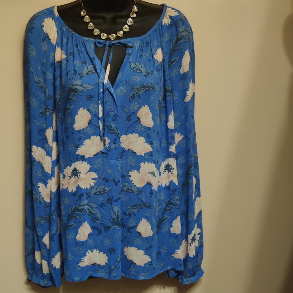 Lucky Brand White Watercolor Floral On Blue Peasant Flowy Blouse